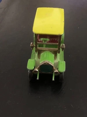 Vintage Lesney Matchbox Y-3 1910 Benz Limousine Diecast Model Car Green & Yellow - Image 1 of 4