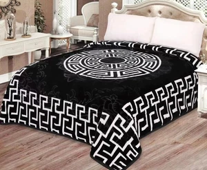 Luxury Greek Key Pattern Plush Blanket Soft Bedspread Throw Queen Black, Blue - Picture 1 of 18