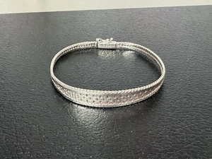 Vintage Sterling Silver Bracelet Italy Sterling Silver Quality Minimalist Classy - Picture 1 of 3