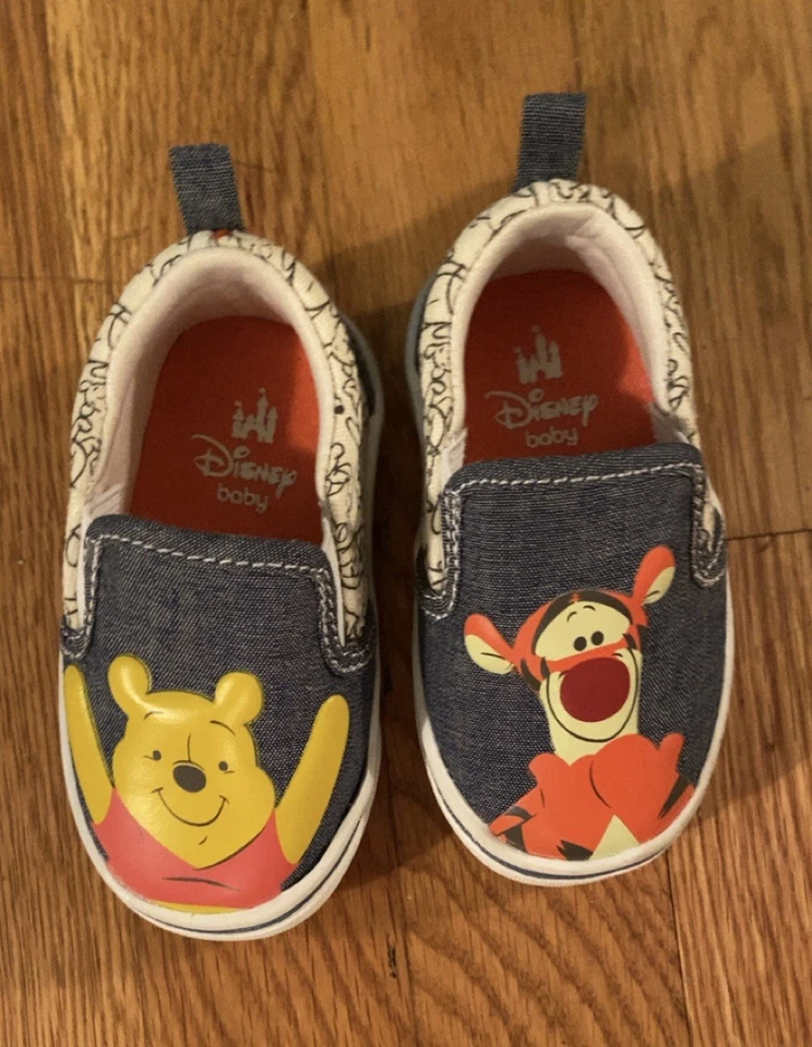 Zapatos sin cordones Pooh & Tigger talla 3 para niños pequeños Foto 1 de 3
