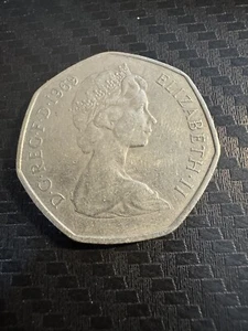 1969 Great Britain 50 New Pence – First-Year Issue – KM# 915 – Seated Britannia - Picture 1 of 2