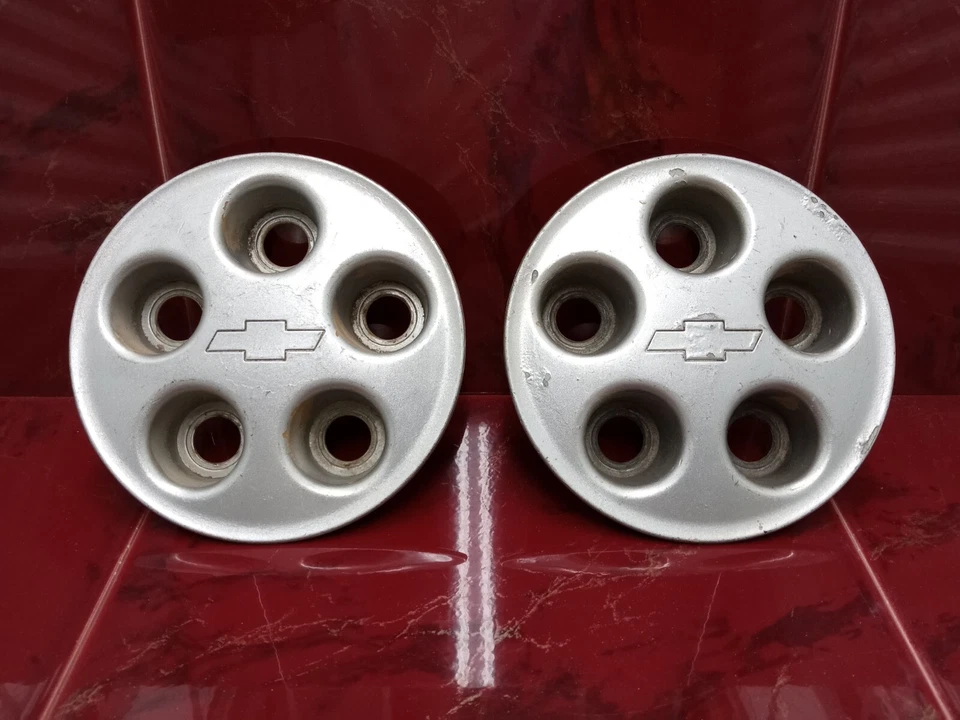 Chevrolet Cavalier Corsica Beretta 1991-1996 (2) tapas centrales OEM P/N # 22551359 Foto 1 de 4