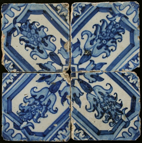 4 original antique Portuguese tiles 17th century Azulejos Pine apple design Cover
