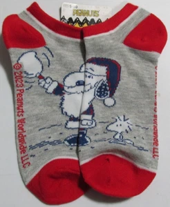 Snoopy Peanuts Christmas No Show Socks Ankle Size 5-10 Gray Santa 1 Pr - Picture 1 of 1