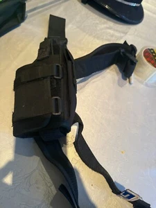 ⭐GENUINE EX POLICE VEGA LEG STRAP PISTOL GUN HOLSTER FREE UK POSTAGE ⭐ - Picture 1 of 3
