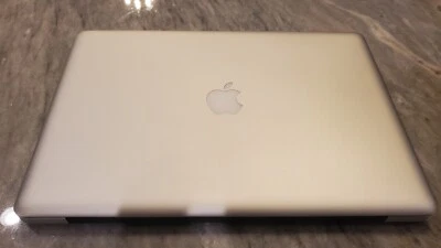 Apple MacBook Pro, 15 in, 8GB RAM, 320GB HD, 2.66 GHz C2D, RARE Matte screen!! - Image 1 of 4