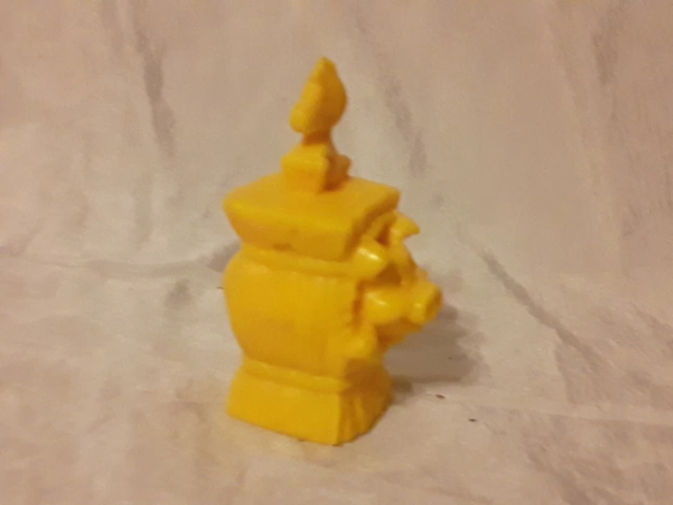 McDonalds Woodstock Pájaro/Cerdo en un Pajaro 2.5" 1989 Estatuilla Amarilla Happy Meal Foto 1 de 4