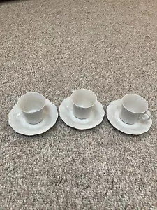 Mikasa Allura White DH900 Cups And Saucers - Picture 1 of 4