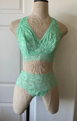 Bralette Cosabella NEVER SAY NEVER Ghana Verde CURVY RACIE S HOTTIE Boyshort S/M Foto 1 de 4