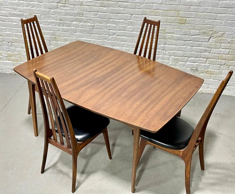 Mid Century Modern WALNUT DINING TABLE, c. 1960's Cover