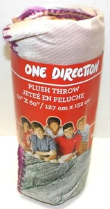 One Direction  Plush Throw  2013  50 x 60 Blanket Boy Band Global Merchandising - Picture 1 of 4