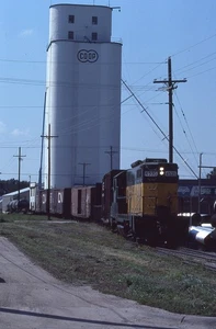 GH Original Dia CNW North Western GP9 #4535 Switching @ Wahoo NE 1981 - Bild 1 von 1