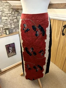 Zara Blumen Jacquard Midi Satin Rock Größe Medium Bleistift Gerade - Bild 1 von 7