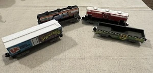 Lote de 4 trenes Jakks Pacific 2012 graffiti - Imagen 1 de 6
