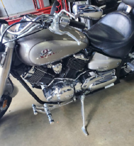 99-04 Yamaha V-Star 1100 Classic Custom Passenger Foot Pegs 99-04 Yamaha V-Star 1100 Classic Custom Passenger Foot Pegs