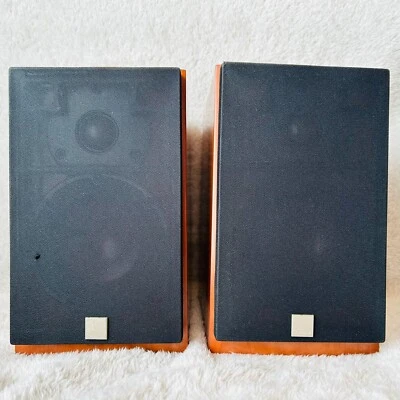 Par de Altavoces de Estantería DALI MENTOR MENUET Negro Satinado Audio de Alta Gama Foto 1 de 4