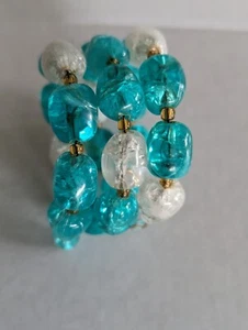 Chunky Retro Vtg Bracelet Turquoise Plastic Discs  Bead Stretch - Picture 1 of 3