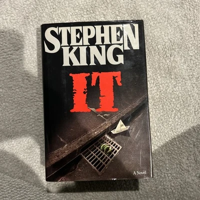 IT by Stephen King - $22.95 - First Edition 1st Print - Viking HC w/DJ - 1986 - Image 1 of 4