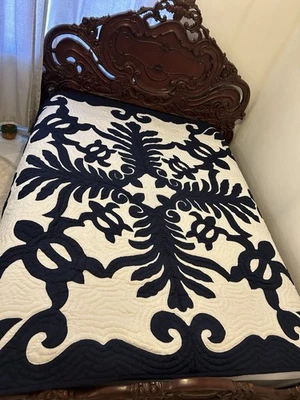 Hawaiian handmade quilts bedspread/wall hanging blue turtles80”80” w/Free shippi - Image 1 of 4