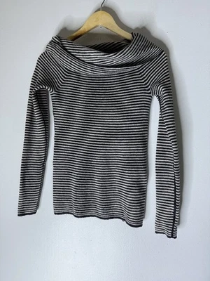 Suéter Madewell XS Mezcla de Alpaca Fuera del Hombro, Top Ajustado a Rayas Azul Marino Foto 1 de 4