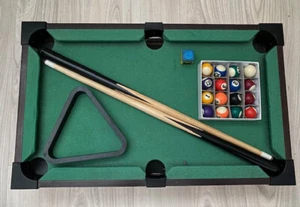 Mini Billard mit zwei Stöcke dazu. - Bild 1 von 1