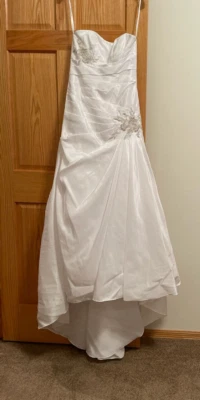 Vestido de novia David's - Nuevo y sin usar - Sin tirantes Foto 1 de 4