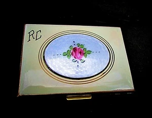 VINTAGE 1940'S ENAMEL ROSE COMPACT BY REX 5TH AVENUE - NEW YORK - Picture 1 of 4