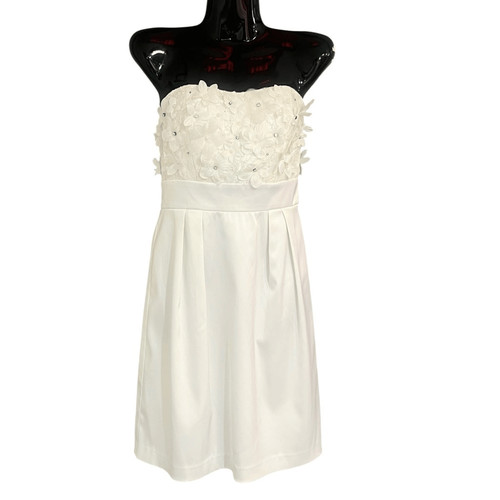 OFF WHITE Mini abito Eliza J Off bianco senza spalline 3D applicazioni floreali doccia nuziale LWD taglia 6