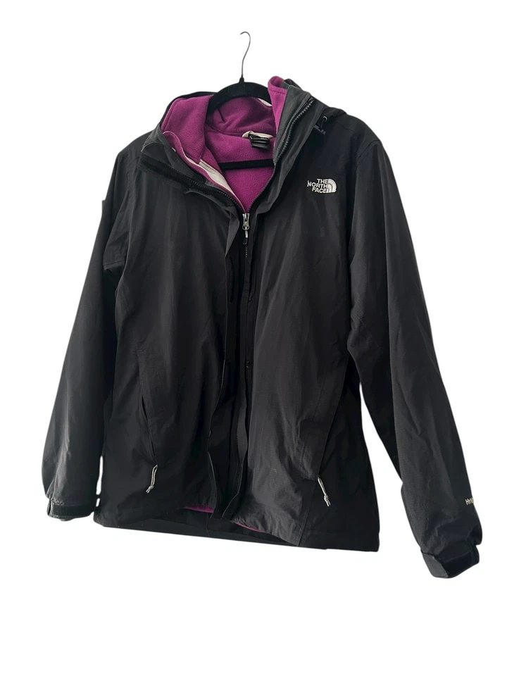 Chaqueta triclimática para mujer The North Face HyVent 3 en 1 mediana negra forrada púrpura Foto 1 de 4