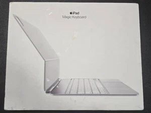 Apple Magic Keyboard Case iPad Pro 13-inch M4 - White A2974 MWR43LL/A Open Box - Picture 1 of 5