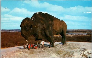 Jamestown North Dakota ND Worlds Largest Buffalo Replica 60 Ton Tourist Postcard - Picture 1 of 2