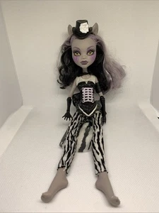 Rare Monster High Freak Du Chic Clawdeen Wolf Doll 2014 Mattel - Picture 1 of 7