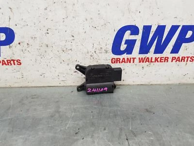 Volkswagen Tiguan 5N, Blend Door Actuator, 2008-2011 - image 1 of 2