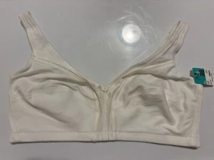 Fruit Of The Loom Seamed Wirefree Bra 96825 White 38B - Picture 1 of 4