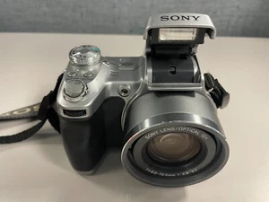 Sony Cyber-Shot DSC-H1 5.1MP Digital Camera, Silver, New Batteries - Working - Picture 1 of 7