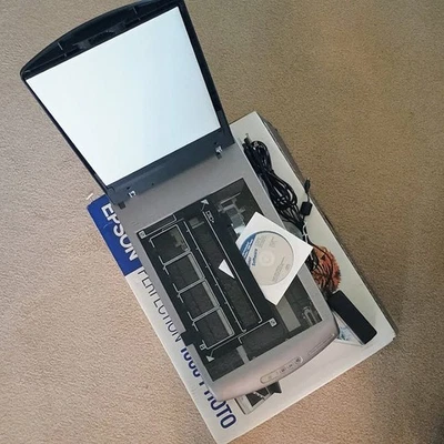 Escáner de fotos/diapositivas Epson Perfection 1660 Foto 1 de 4