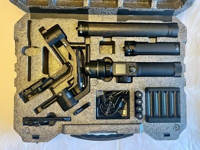 FEIYUTECH AK4500 3-Axis Stabilized Handheld Gimbal for Camera - Image 1 of 4