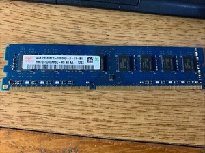 HYNIX 4GB 2RX8 PC3 10600U 9-11-B1 HMT351U6CFR8C-H9 NO AA - Foto 1 di 1