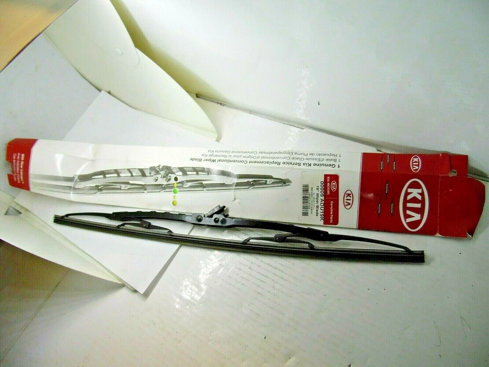 00009ADU19K Limpiaparabrisas Derecho 19" Para 00-04 Spectra, 94-99 Sephia Foto 1 de 4