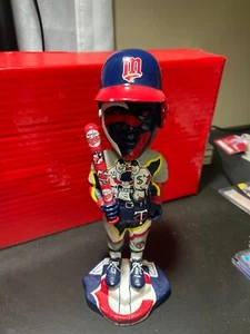 2003 Forever All-Star Game Minnesota Twins bobblehead/5000 casco chip RARO - Foto 1 di 4