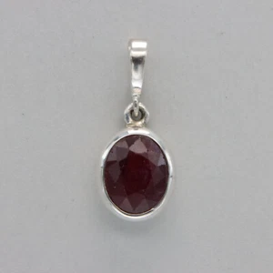 925 Sterling Silver - Oval Red Ruby Pendant / Pendentif Rubis ovale en argent - Picture 1 of 7