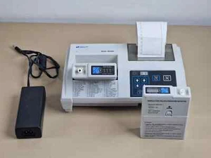 2x spacelabs 90207A BP - ABPM recorder and model 90239A report generator printer - Picture 1 of 23