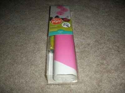 Настенные POPS! Наклейки Flirt Dry Erase Dot - (3) 13 дюймов x 13 дюймов и маркер - Изображение 1 из 3