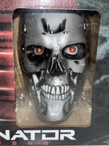 Figura Vinilo Busto Lootcrate Calavera Endo Media Escala Terminator Genisys - Imagen 1 de 6