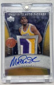 2006-07 Exquisite Collection Magic Johnson GAME-USED PATCH AUTO 001/100 LAKERS