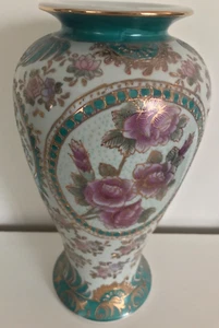Vintage Large Hand Painted Oriental Porcelain Vase Gold Trim Satsuma Cloissone - Picture 1 of 12