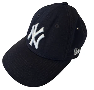 CAPPELLO BERRETTO NEW ERA 9FORTY NY YANKEES GIOVANE BLU NAVY STRAPBACK POLIESTERE REGOLABILE - Foto 1 di 15