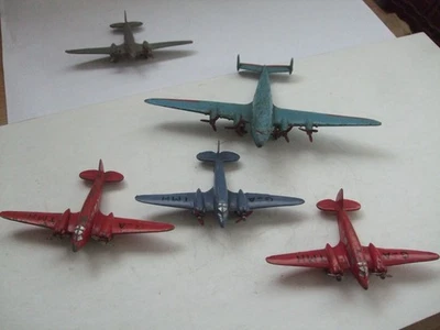 5 EARLY DINKY AIRCRAFT - image 1 of 4