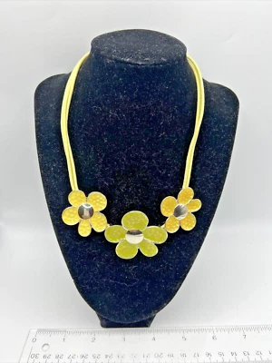 珐琅花卉项链带黄色织物链银色时尚珠宝首饰 — 第 1/4 张图片