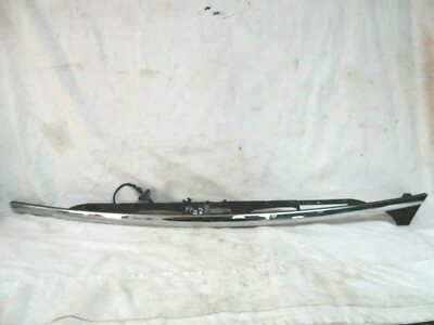 09 10 11 Hyundai Genesis tampa do porta-malas moldura cromada com câmera 2009 2010 2011 - Imagem 1 de 4